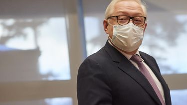 diplomatico ruso no descarta despliegue de infraestructura militar en venezuela y cuba