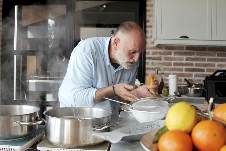 ESP-TEL JOSÉ ANDRÉS AND FAMILY IN SPAIN