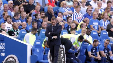 El colero Leicester recibe golpe de realidad