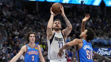 Con 38 puntos de Doncic, Mavericks supera al Thunder