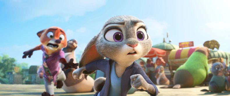 Esta imagen publicada por Disney muestra a Nick Wilde, con la voz de Jason Bateman, a la izquierda, y Judy Hopps, con la voz de Ginnifer Goodwin, en una escena de Zootopia 2. (Disney vía AP)