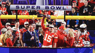 mahomes y chiefs conquistan su 2do titulo seguido en el super bowl, vencen a 49ers en tiempo extra