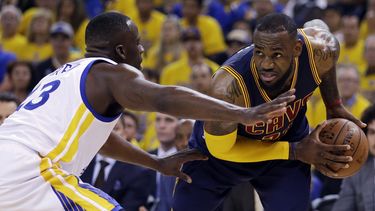 lebron james optaria por ser agente libre
