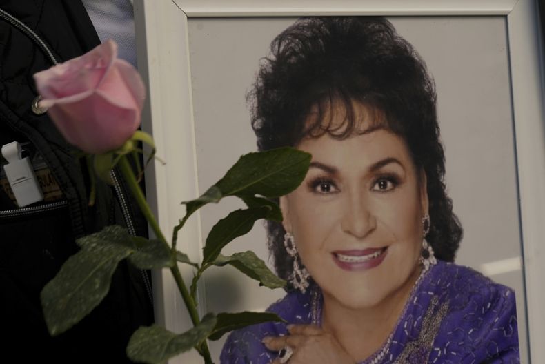 ESP-TEL CARMEN SALINAS-DECESO