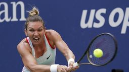 ARCHIVO - Simona Halep juega en la primera ronda del Abierto de Estados Unidos ante Daria Snigur. (AP Foto/Seth Wenig)