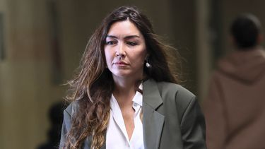 La testigo Mimi Haley llega a testificar en el caso contra el ex productor de cine Harvey Weinstein en el tribunal estatal en Manhattan, el jueves 1 de mayo de 2025 en Nueva York. (Michael M. Santiago/Pool Photo via AP)