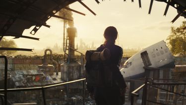 En esta imagen proporcionada por Prime Video, Ella Purnell en una escena de Fallout. (Prime Video via AP)