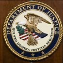ARCHIVO - El sello del Departamento de Justicia en Washington, el 1 de agosto de 2023. (AP Foto/J. Scott Applewhite, Archivo)