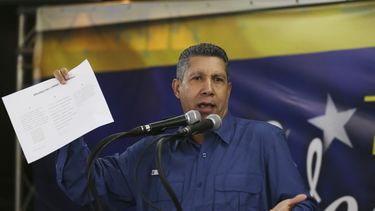Venezolano Falcón busca apoyo de EEUU para ser presidente