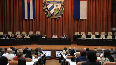 asamblea nacional de cuba aprueba nuevo codigo penal que endurece aun mas la represion