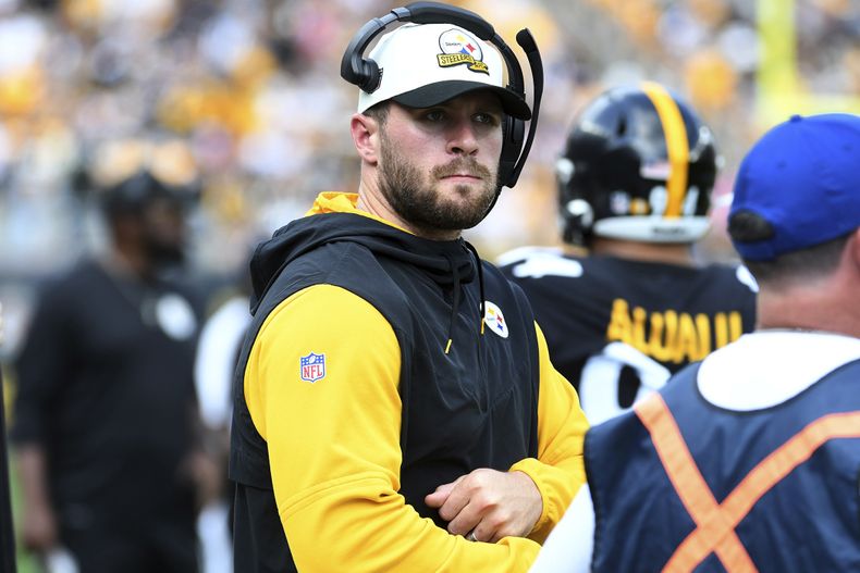 DEP-NFL STEELERS-WATT