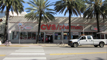 aqui estan las tiendas abiertas el 4 de julio en miami-dade