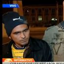 Se encadenan dos cubanos en la Plaza Bolívar de Bogotá