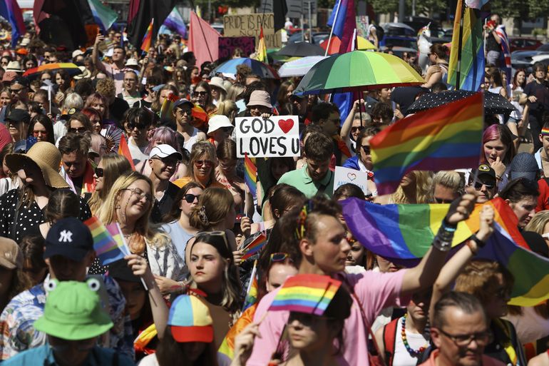 Político en Polonia rechaza actitud occidental hacia LGBTQ