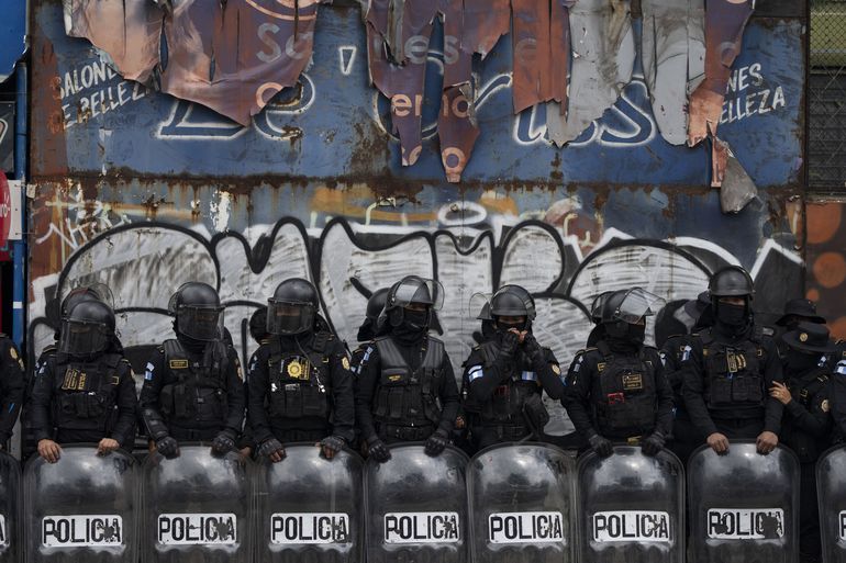 Guatemala: protestas, bloqueos contra gobierno de Giammattei