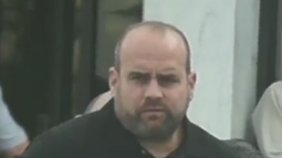 detective del departamento de policia de sweetwater se entrego a las autoridades
