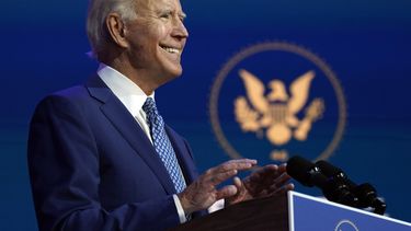 joe biden subio sus previsiones a 1.5 millones de dosis diarias para lograr la inmunidad colectiva en verano