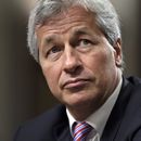 Trump se burla del director general de JPMorgan Chase