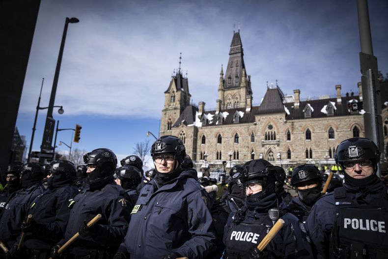AMN-GEN CORONAVIRUS-CANADÁ-PROTESTAS