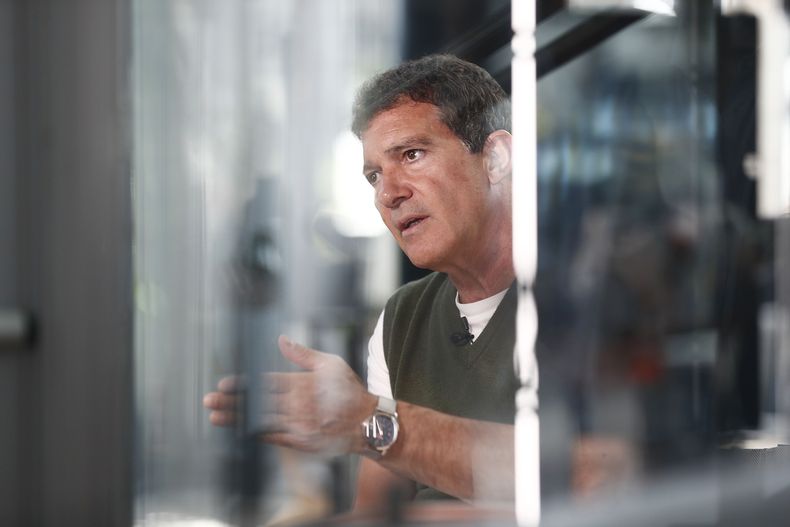 ESP-CIN_ANTONIO_BANDERAS-1.jpg
