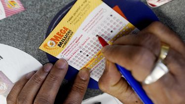 El premio mayor de la lotería Mega Millions sube a 685 millones de dólares