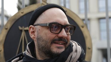 Corte rusa libera a director teatral en arresto domiciliario