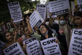 india: mujer musulmana condena liberacion de sus violadores
