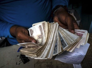 se dispara el valor del dolar en cuba: ahora se cotiza en el mercado negro a 100 pesos cubanos por cada dolar