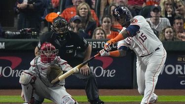 Impiden a Maldonado seguir usando bate de Pujols