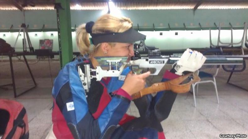 Linet Aguiar exhibió sus dos medallas de bronce en Facebook y dijo: "Vamos por más", pero su equipo no pudo competir el miércoles debido a su ausencia.