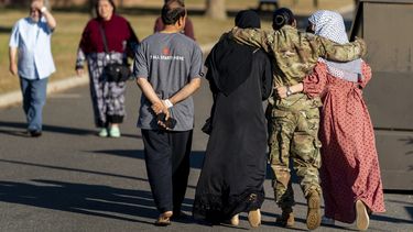 Encuesta: Mayoría en EEUU a favor de refugiados afganos