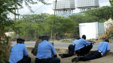 oficial: ataque a universidad en kenia deja 147 muertos