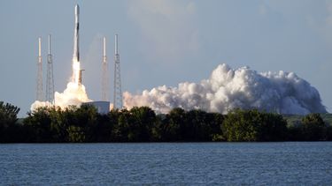 lanzan primera nave espacial surcoreana rumbo a la luna