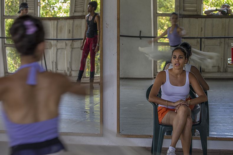 Se esfuman 10 mil dólares de la Escuela Nacional de Arte. El dinero había sido donado a la institución cubana hace 2 años por la ex-senadora colombiana Piedad Córdoba, cercana a las narco-guerrillas de las FARC.