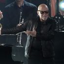 ARCHIVO - Billy Joel interpreta You May Be Right durante la 66.ª edición anual de los premios Grammy el domingo 4 de febrero de 2024 en Los Ángeles. (Foto AP/Chris Pizzello, archivo)
