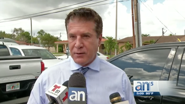 alcalde de hialeah reacciona a venta de complejo de casas moviles