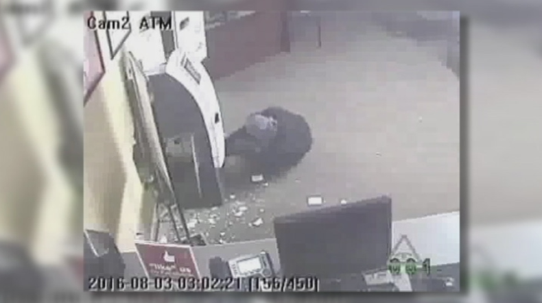 cajero automatico robo.png