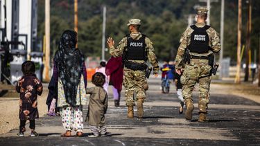 Más evacuados afganos llegarán a EEUU la próxima semana