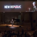 Obama con base legal en migración, dice Clinton