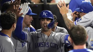Merrifield se dice vacunado y listo para jugar en Toronto