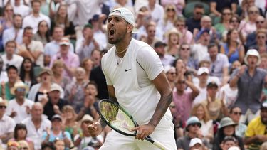 Un calmado Kyrgios gana y vuelve a cuartos en Wimbledon