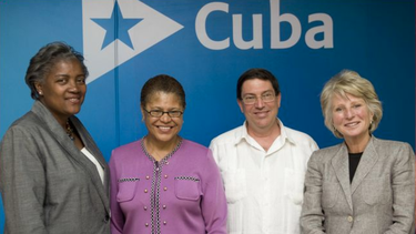 joe biden tiene a congresista simpatizante de fidel castro en su lista para vicepresidenta