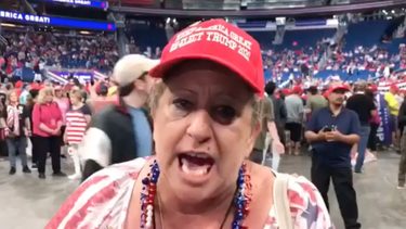 simpatizante cubana de trump: hay que ayudarlo porque el socialismo no se puede tener en florida