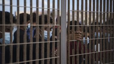 Voluntarios vigilan por aire los rescates en el Mediterráneo