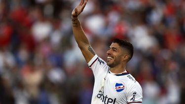 Mundial: Suárez regresa y algunas novedades en Uruguay