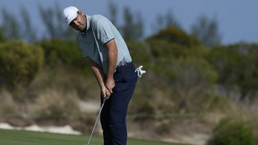 Scheffler hace intento tardío por regresar a ser número 1