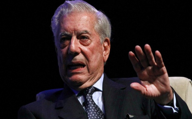 El Nobel de Literatura aseguró que el "fascista" es Nicolás Maduro y destacó las movilizaciones opositoras en contra del mandatario. Calificó a la OEA de "inútil" por su falta de respuesta a la crisis en el país caribeño