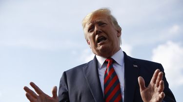 Trump se mofa de su idea de comprar Groenlandia