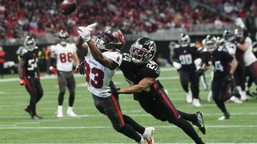 Falcons vencen a Bucs pero Brady logra más récords