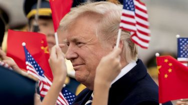Un año después, Trump sigue obsesionado con Hillary Clinton